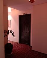 Shwe Pyi San Yar Hotel