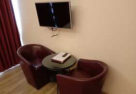 Shwe Pyi San Yar Hotel