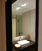 Shwe Pyi San Yar Hotel