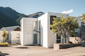 Blue Peaks Apartments