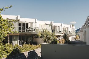 Blue Peaks Apartments