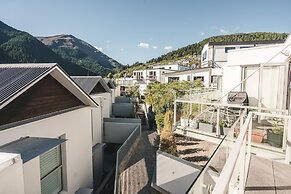 Blue Peaks Apartments