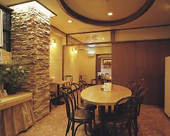 Manza Onsen Nisshinkan