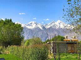 Lchang Nang Retreat - The House of Trees