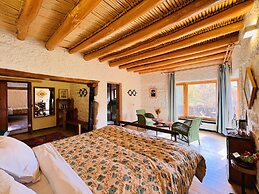 Lchang Nang Retreat - The House of Trees