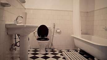 Ancoombra Tea Estate Bungalow