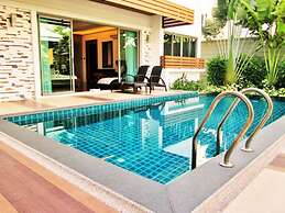 Chalong Miracle Lakeview Resort & Spa