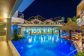 Chalong Miracle Lakeview Resort & Spa