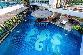 Chalong Miracle Lakeview Resort & Spa