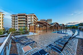 Chalong Miracle Lakeview Resort & Spa