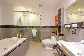 Chalong Miracle Lakeview Resort & Spa