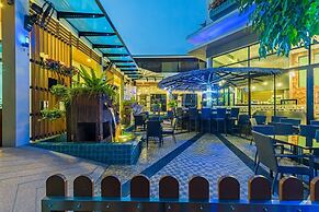 Chalong Miracle Lakeview Resort & Spa