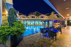 Chalong Miracle Lakeview Resort & Spa