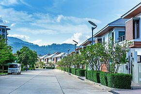 Chalong Miracle Lakeview Resort & Spa