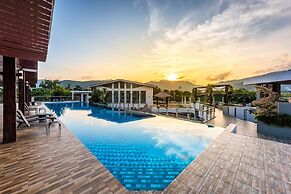 Chalong Miracle Lakeview Resort & Spa