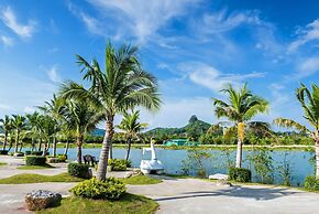 Chalong Miracle Lakeview Resort & Spa