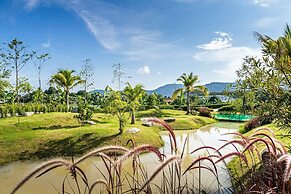 Chalong Miracle Lakeview Resort & Spa