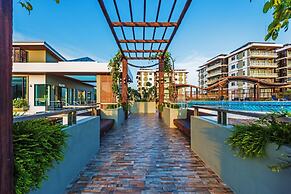 Chalong Miracle Lakeview Resort & Spa