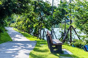 Chalong Miracle Lakeview Resort & Spa