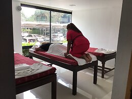 Chalong Miracle Lakeview Resort & Spa