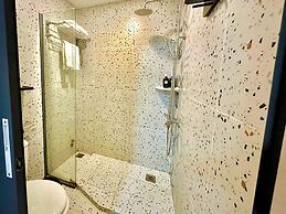 Sunrise Central Hotel