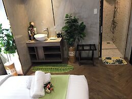 Sunrise Central Hotel