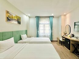 Sunrise Central Hotel