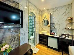 Sunrise Central Hotel