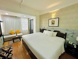 Sunrise Central Hotel