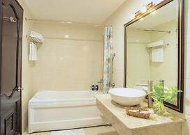 Sunrise Central Hotel