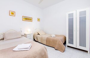 Apartamentos Turísticos Almoraide