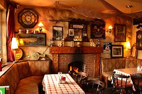 Fairhill House Hotel