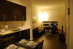 Custom Luxury Suite - By Elite Suites