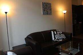 Custom Luxury Suite - By Elite Suites