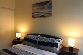 Custom Luxury Suite - By Elite Suites