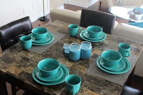 Deluxe Corner Suite - By Elite Suites