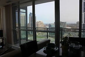 Deluxe Corner Suite - By Elite Suites