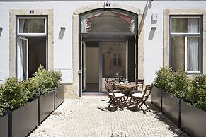 Residentas Apostolos