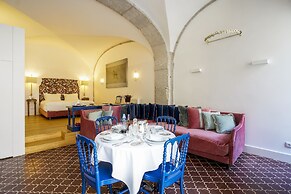 Residentas Apostolos