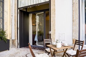 Residentas Apostolos