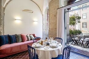 Residentas Apostolos