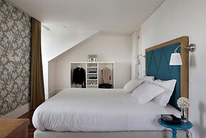 Residentas Apostolos