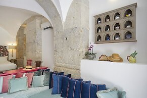 Residentas Apostolos