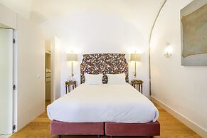 Residentas Apostolos