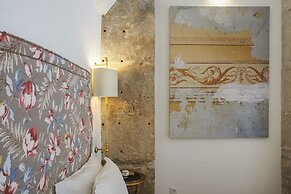 Residentas Apostolos