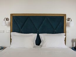 Residentas Apostolos