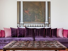 Residentas Apostolos