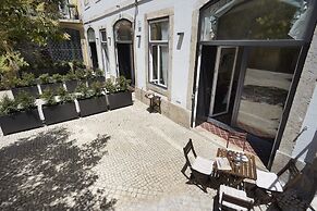 Residentas Apostolos