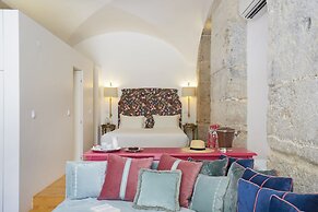 Residentas Apostolos