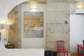 Residentas Apostolos